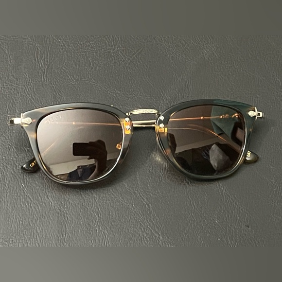 Diff X Harry Potter Gryffindor tortious gold sunglasses - Picture 1 of 8